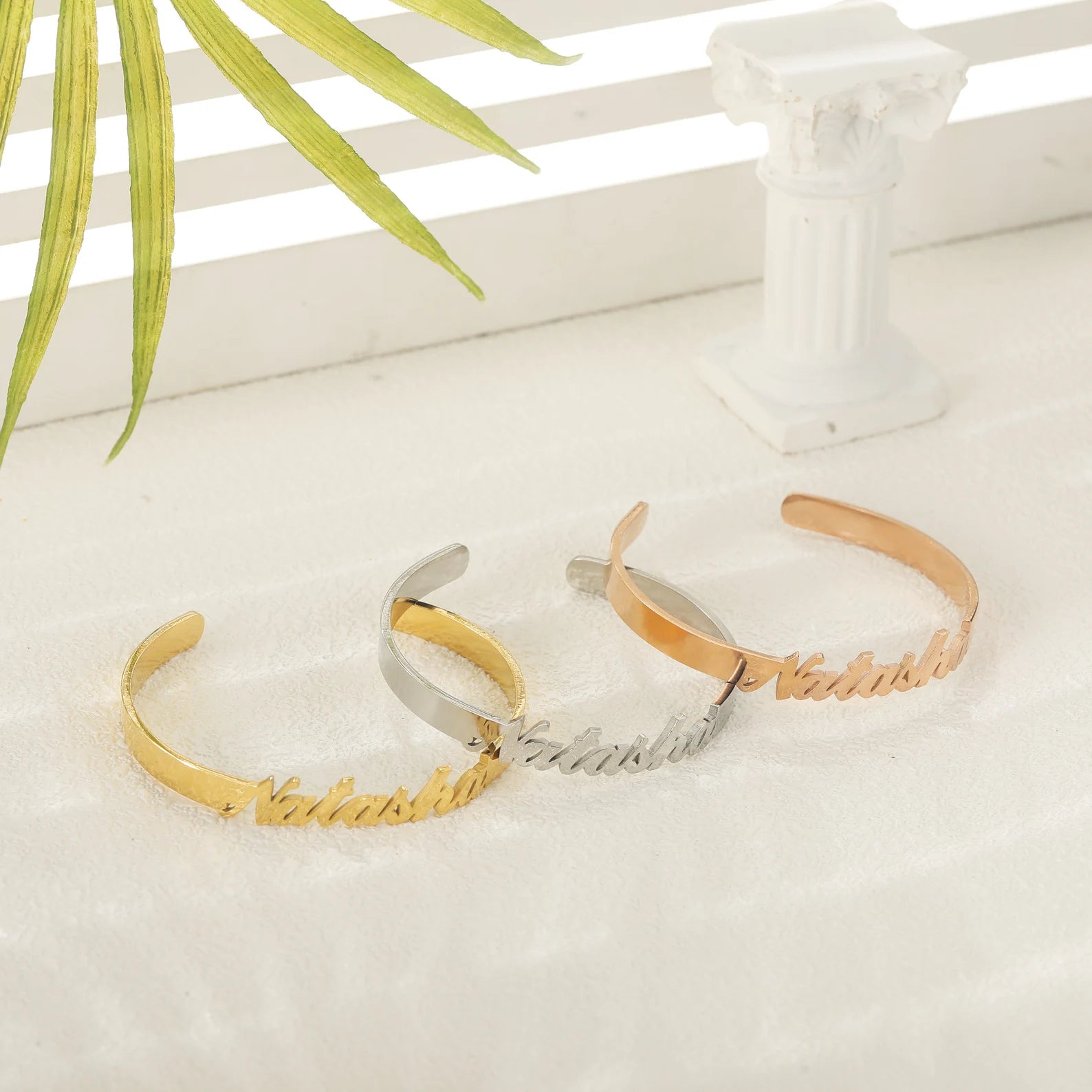 Minimal Curve Name Cuff