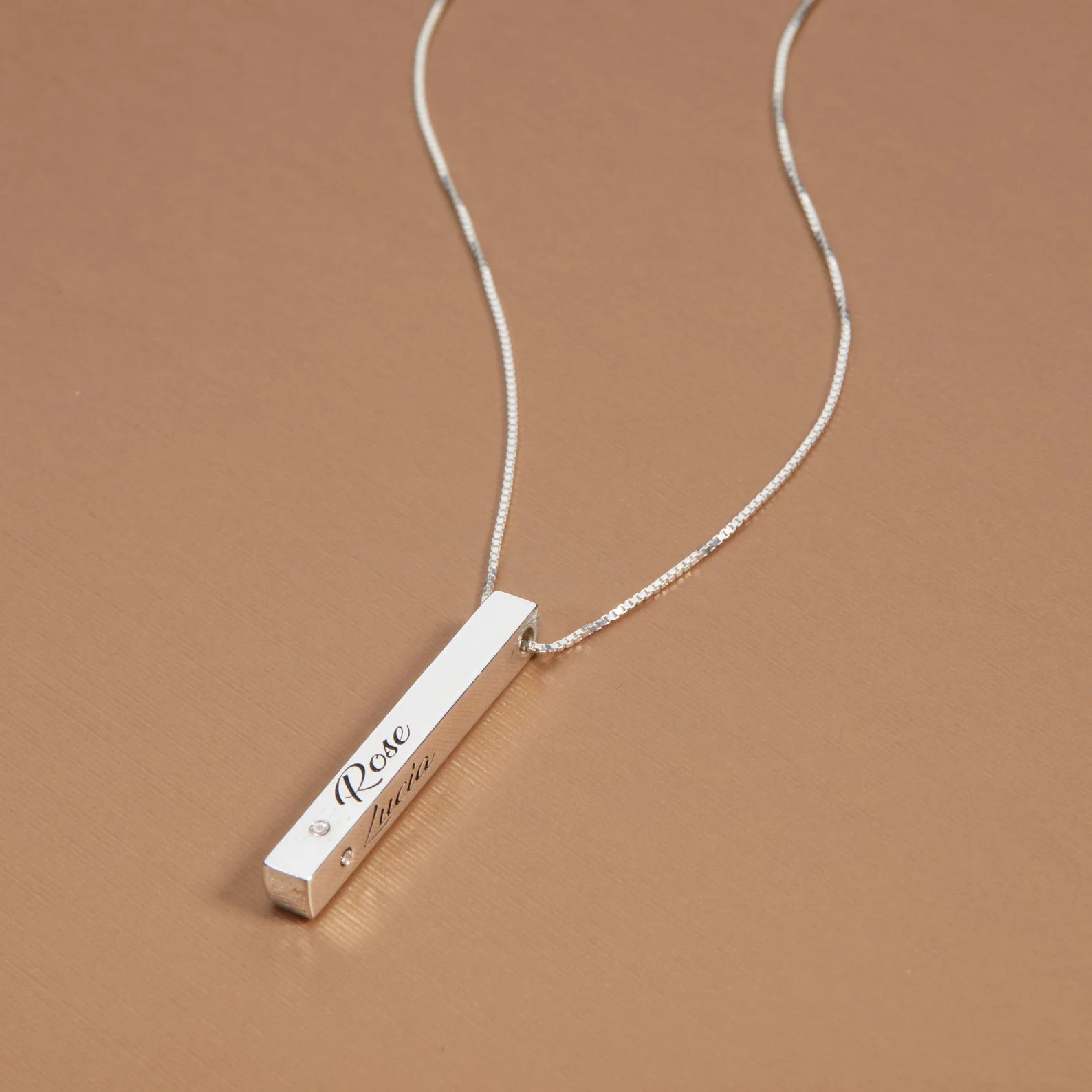 Modern Pillar Bar Necklace